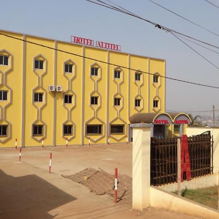 Hôtel Altitel Bafoussam Exterior foto