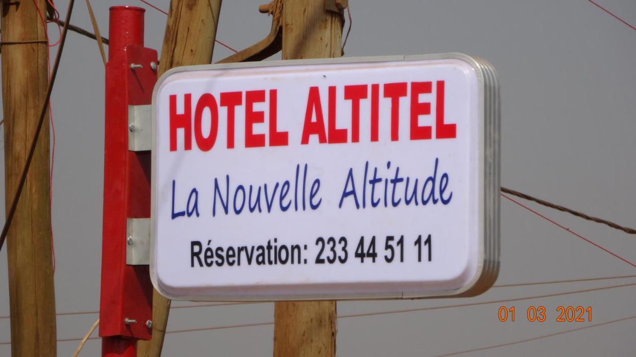 Hôtel Altitel Bafoussam Exterior foto