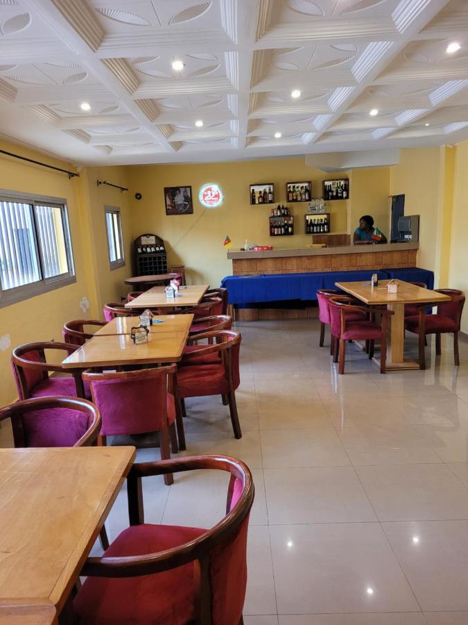 Hôtel Altitel Bafoussam Exterior foto