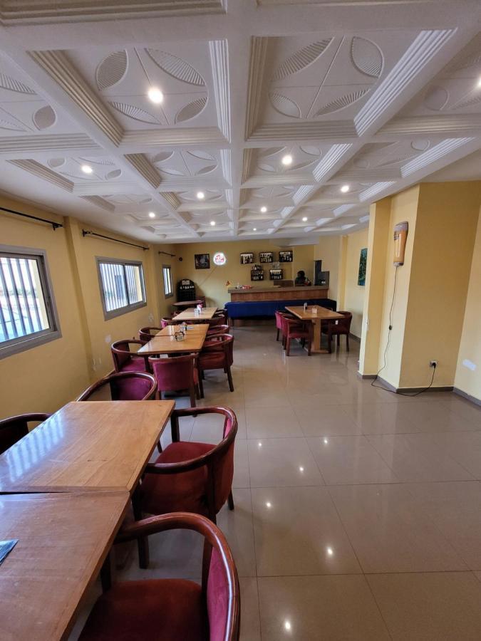 Hôtel Altitel Bafoussam Exterior foto