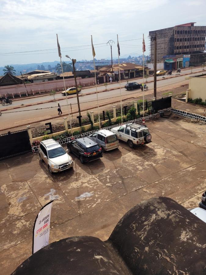 Hôtel Altitel Bafoussam Exterior foto